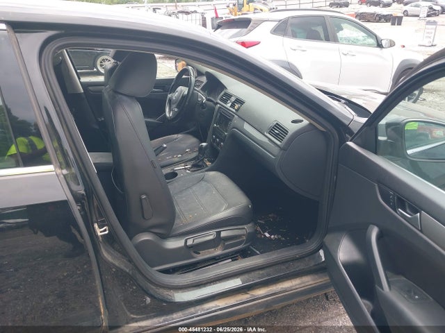 Продажа на аукционе авто 2015 Volkswagen Passat 1.8t Limited Edition, vin: 1VWAS7A3XFC119887, номер лота: 45481232