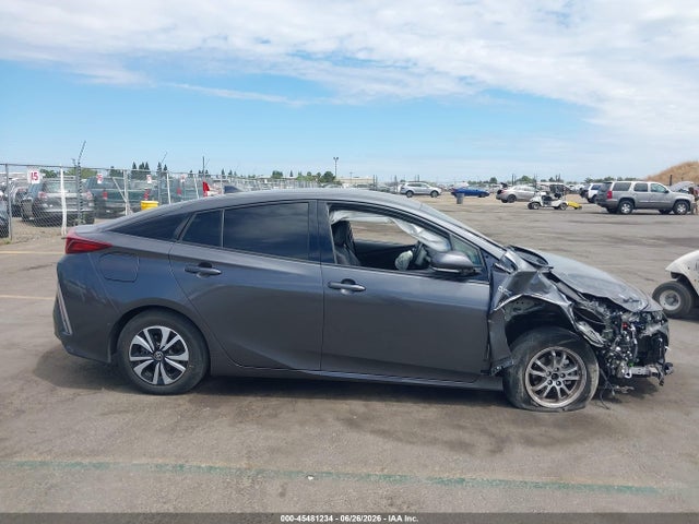 Toyota Prius Prime Advanced 2017 JTDKARFP2H3057969 Image 12