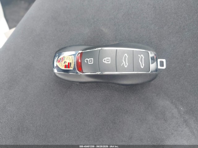 WP0CC2A8XMS240333 Porsche 718 Spyder