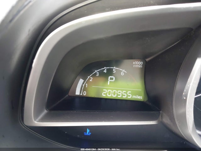 Toyota YARIS LE 2019 3MYDLBYV3KY523673 Image 16