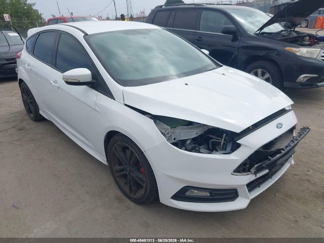 2015 1FADP3L97FL369816 main image