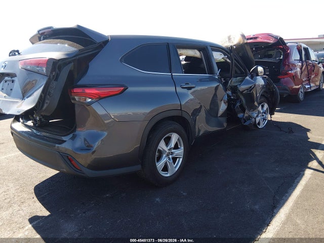 Toyota Highlander Le 2023 5TDKDRAH1PS502030 Image 4