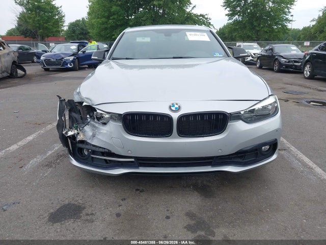 2017 Bmw 3 Series 330i მანქანა იყიდება აუქციონზე, vin: WBA8B9G32HNU56918, აუქციონის ნომერი: 45481388
