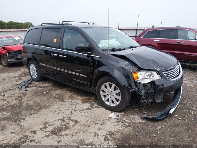 2016 2C4RC1BG3GR260911 main image