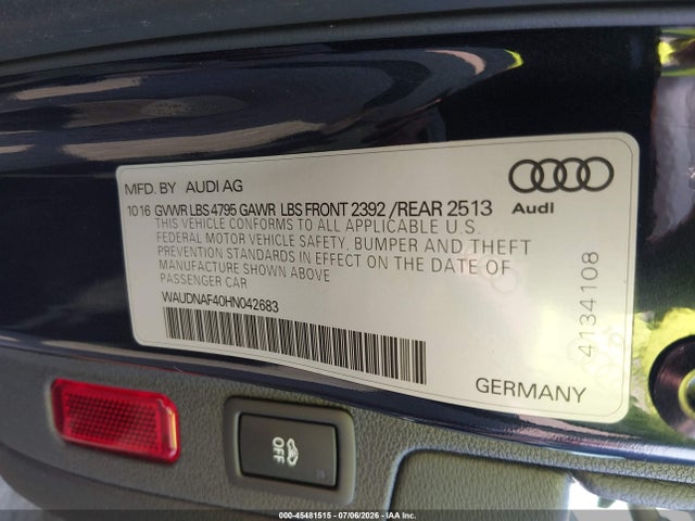 Продажа на аукционе авто 2017 Audi A4 Season Of Audi Premium, vin: WAUDNAF40HN042683, номер лота: 45481515
