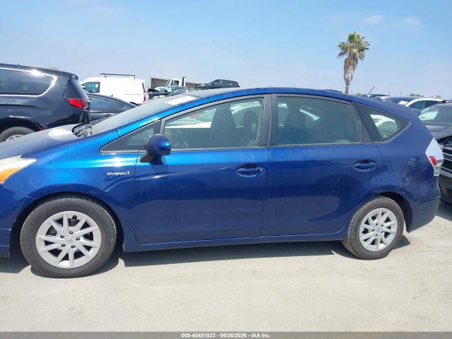 JTDZN3EU8E3290547 Toyota Prius V Two