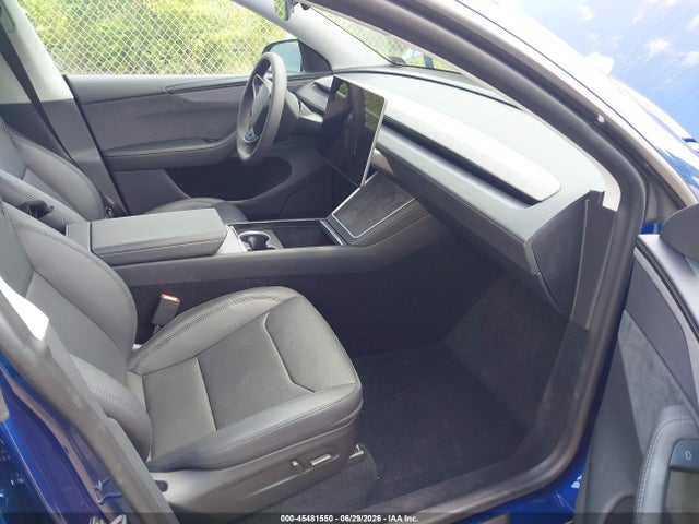 Продажа на аукционе авто 2026 Tesla Model Y All-wheel Drive/long Range Launch Series/premium All-wheel Drive, vin: 7SAYGDEE4TF392600, номер лота: 45481550