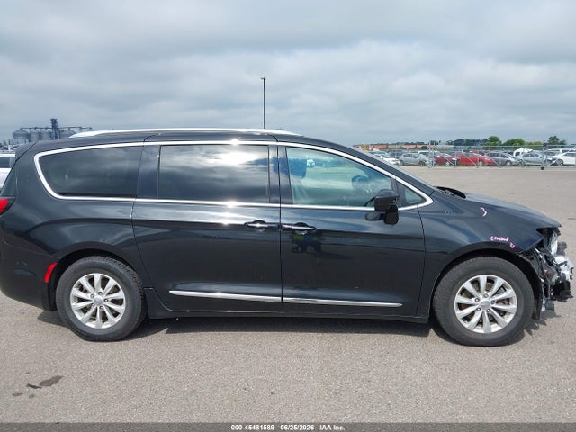 Chrysler Pacifica Touring L 2018 2C4RC1BG0JR178030 Image 14