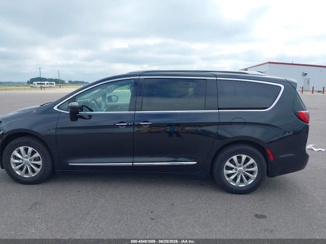 Chrysler Pacifica Touring L 2018 2C4RC1BG0JR178030 Image 15