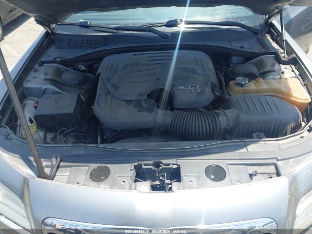 Продажа на аукционе авто 2012 Chrysler 300, vin: 2C3CCAAG6CH135123, номер лота: 45481609
