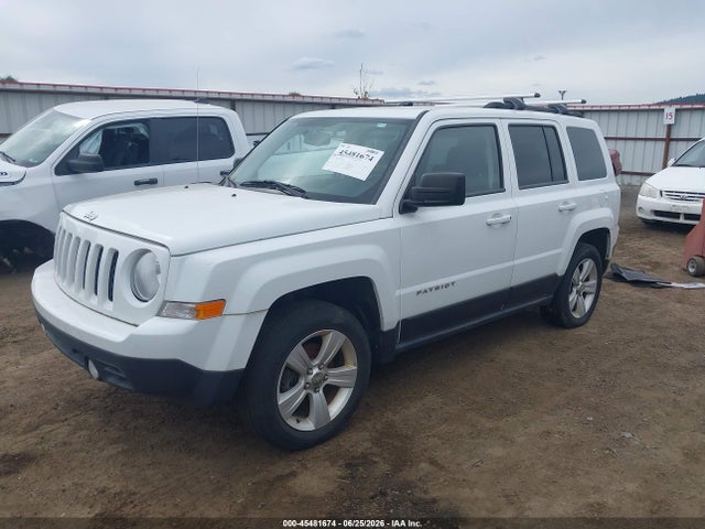 Jeep Patriot Latitude 2014 1C4NJRFB3ED616856 Image 2