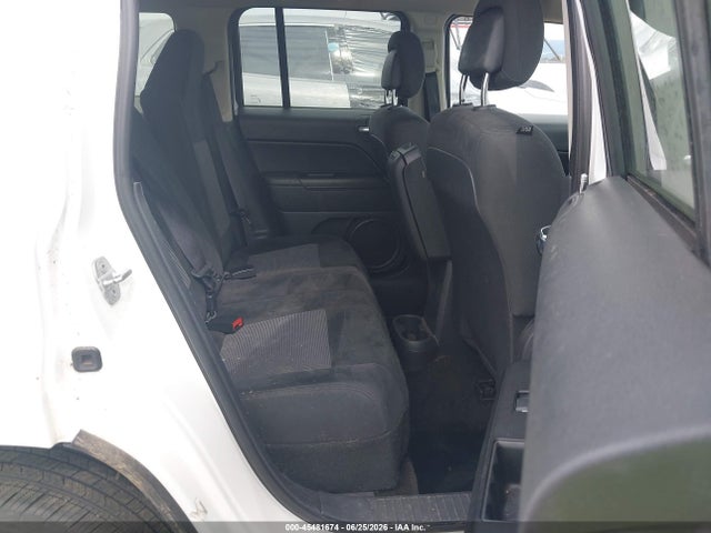 Jeep Patriot Latitude 2014 1C4NJRFB3ED616856 Image 8