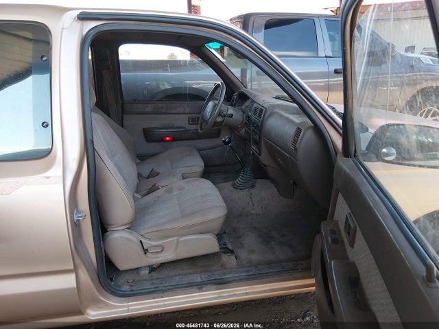 45481743 :رقم المزاد ، 4TAVN52N9TZ220102 vin ، 1996 Toyota Tacoma Xtracab مزاد بيع