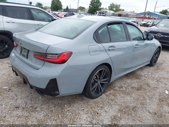 45481770 :رقم المزاد ، 3MW89FF04P8D52787 vin ، 2023 Bmw 330i Xdrive مزاد بيع