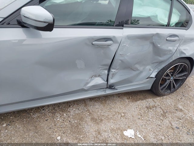 45481770 :رقم المزاد ، 3MW89FF04P8D52787 vin ، 2023 Bmw 330i Xdrive مزاد بيع
