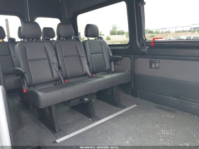 W1Z70FGY4MT049386 Mercedes-Benz Sprinter 1500 High Roof I4