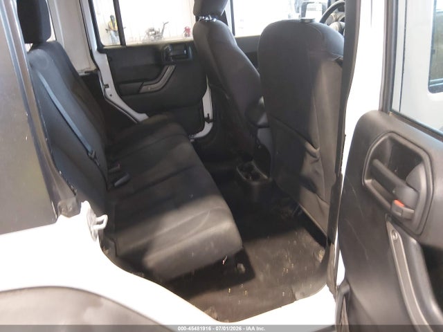 1C4HJWDG7HL564099 Jeep Wrangler Unlimited Sport 4x4
