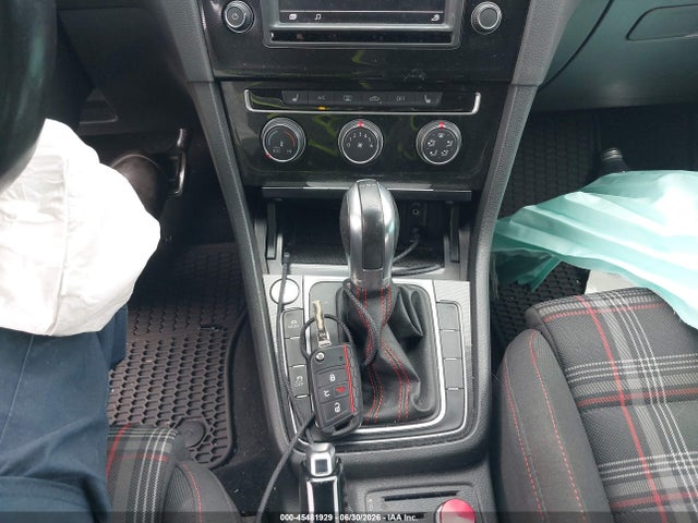 Продажа на аукционе авто 2017 Volkswagen Golf Gti Autobahn 4-door/s 4-door/se 4-door/sport 4-door, vin: 3VW447AU8HM027520, номер лота: 45481929
