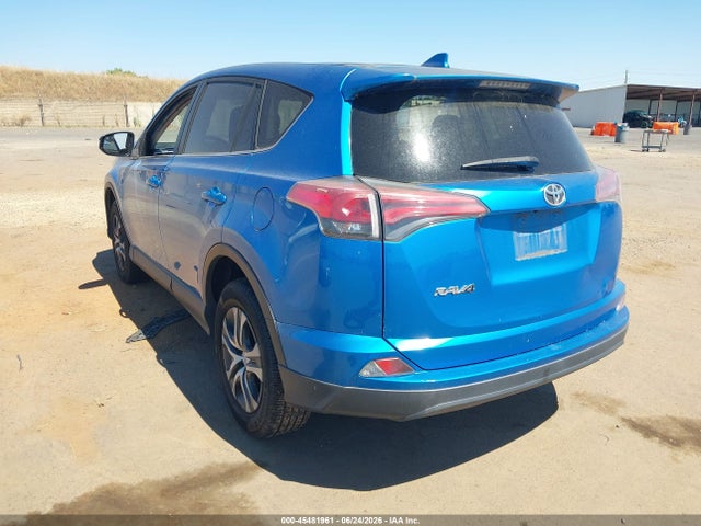Toyota RAV4 LE 2017 JTMZFREV0HJ139940 Image 3