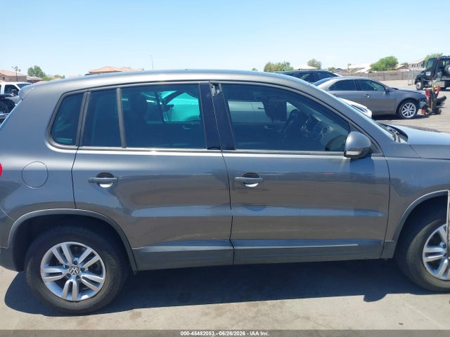 45482053 :رقم المزاد ، WVGBV3AX0DW613757 vin ، 2013 Volkswagen Tiguan S مزاد بيع
