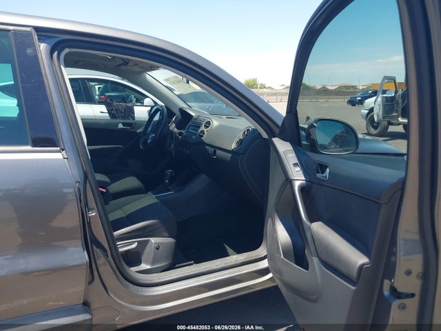 45482053 :رقم المزاد ، WVGBV3AX0DW613757 vin ، 2013 Volkswagen Tiguan S مزاد بيع