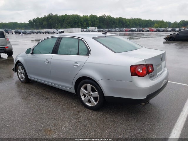 2008 Volkswagen Jetta Se მანქანა იყიდება აუქციონზე, vin: 3VWRM71K48M135735, აუქციონის ნომერი: 45482155