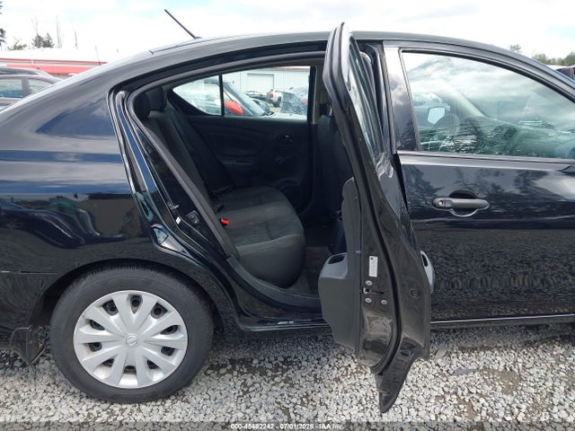 Nissan Versa 1.6 S+ 2018 3N1CN7AP1JL855316 Image 8