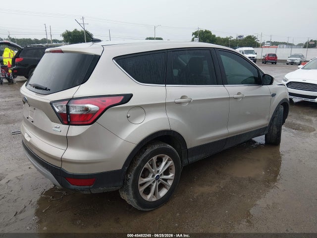 Ford ESCAPE SE 2017 1FMCU0GD7HUC79005 Image 4