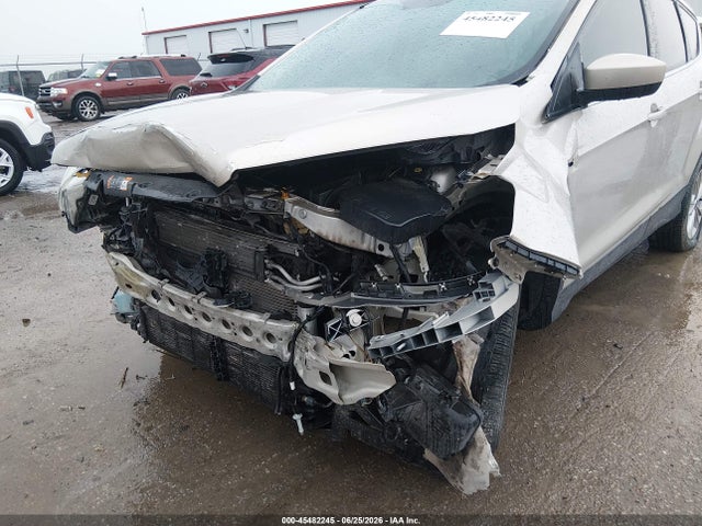 Ford ESCAPE SE 2017 1FMCU0GD7HUC79005 Image 6