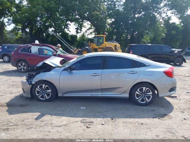 Продажа на аукционе авто 2016 Honda Civic Lx, vin: 2HGFC2F55GH511727, номер лота: 45482271