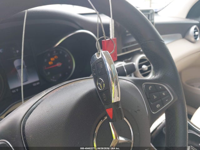 45482277 :رقم المزاد ، WDC0G4JB9KV160123 vin ، 2019 Mercedes-benz Glc 300 مزاد بيع