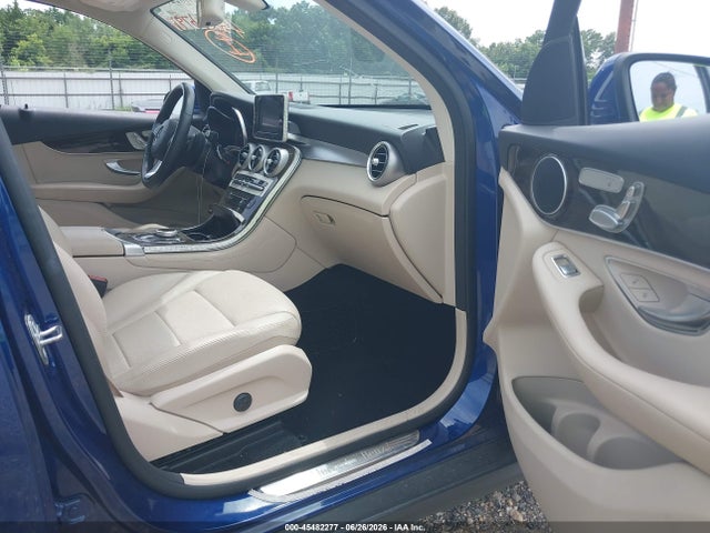 45482277 :رقم المزاد ، WDC0G4JB9KV160123 vin ، 2019 Mercedes-benz Glc 300 مزاد بيع