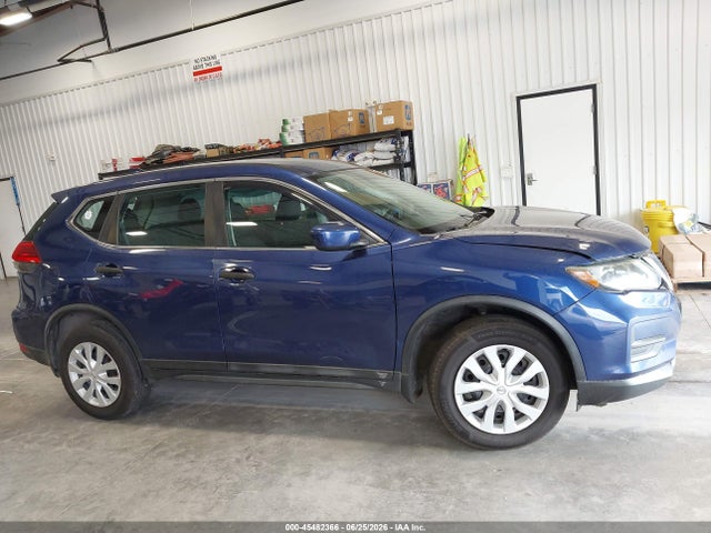 Продажа на аукционе авто 2017 Nissan Rogue S, vin: 5N1AT2MV1HC863151, номер лота: 45482366