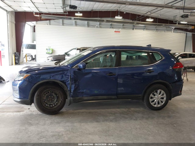 Продажа на аукционе авто 2017 Nissan Rogue S, vin: 5N1AT2MV1HC863151, номер лота: 45482366