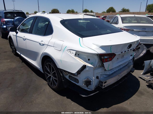 Toyota CAMRY SE 2024 4T1G11AK9RU887424 Image 3