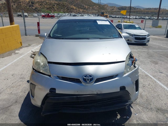 JTDKN3DU5F1978571 Toyota Prius Two