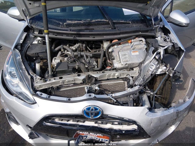 Toyota Prius C Two 2016 JTDKDTB33G1115251 Image 10