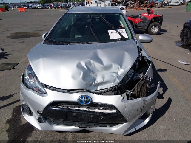 Toyota Prius C Two 2016 JTDKDTB33G1115251 Image 12
