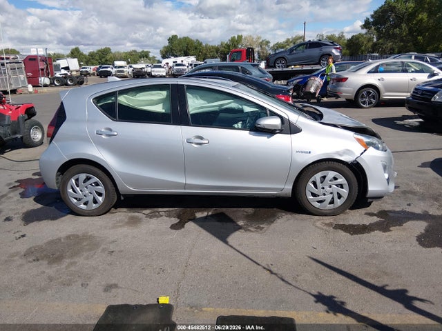 Toyota Prius C Two 2016 JTDKDTB33G1115251 Image 13
