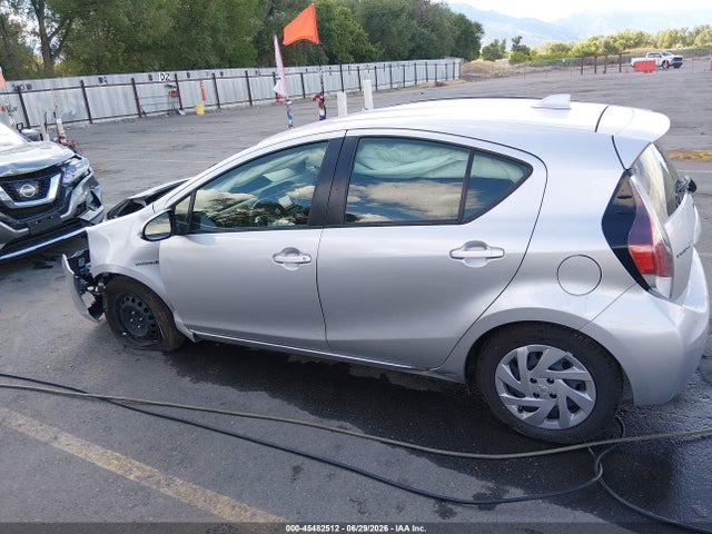 Toyota Prius C Two 2016 JTDKDTB33G1115251 Image 14