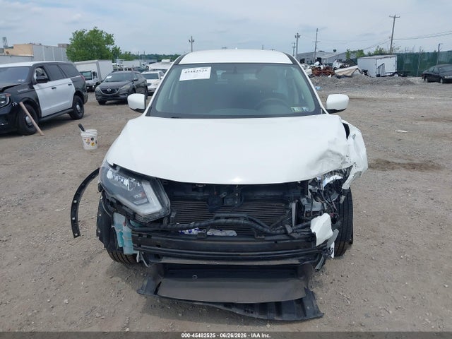 Nissan ROGUE S 2017 JN8AT2MV4HW013845 Image 11
