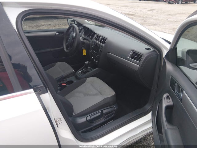 45482592 :رقم المزاد ، 3VW2B7AJ0HM306348 vin ، 2017 Volkswagen Jetta 1.4t S مزاد بيع