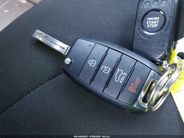 Продаж на аукціоні авто 2016 Kia Soul, vin: KNDJN2A2XG7325466, номер лоту: 45482623