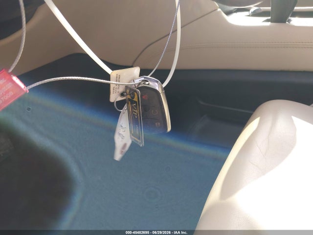 45482695 :رقم المزاد ، 1GYKNBRS0HZ142778 vin ، 2017 Cadillac Xt5 Luxury مزاد بيع