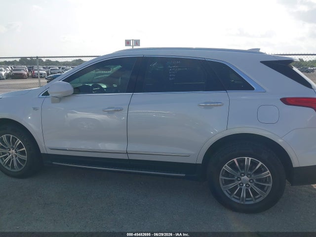 45482695 :رقم المزاد ، 1GYKNBRS0HZ142778 vin ، 2017 Cadillac Xt5 Luxury مزاد بيع