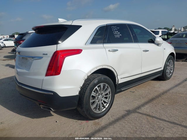 45482695 :رقم المزاد ، 1GYKNBRS0HZ142778 vin ، 2017 Cadillac Xt5 Luxury مزاد بيع