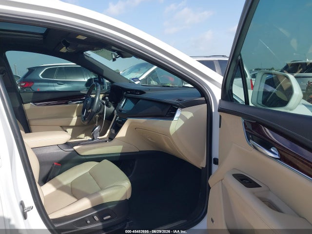 45482695 :رقم المزاد ، 1GYKNBRS0HZ142778 vin ، 2017 Cadillac Xt5 Luxury مزاد بيع