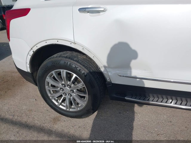45482695 :رقم المزاد ، 1GYKNBRS0HZ142778 vin ، 2017 Cadillac Xt5 Luxury مزاد بيع