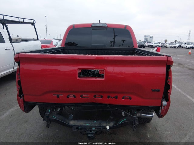 3TMAZ5CN4JM066855 Toyota Tacoma Trd Sport