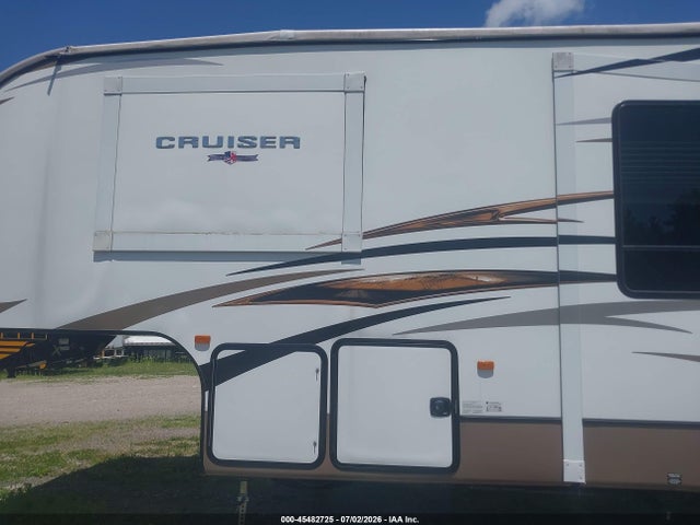 45482725 :رقم المزاد ، 4V0FC3122EE013075 vin ، 2014 Crossroads Crown Coach Cruiser Pa مزاد بيع